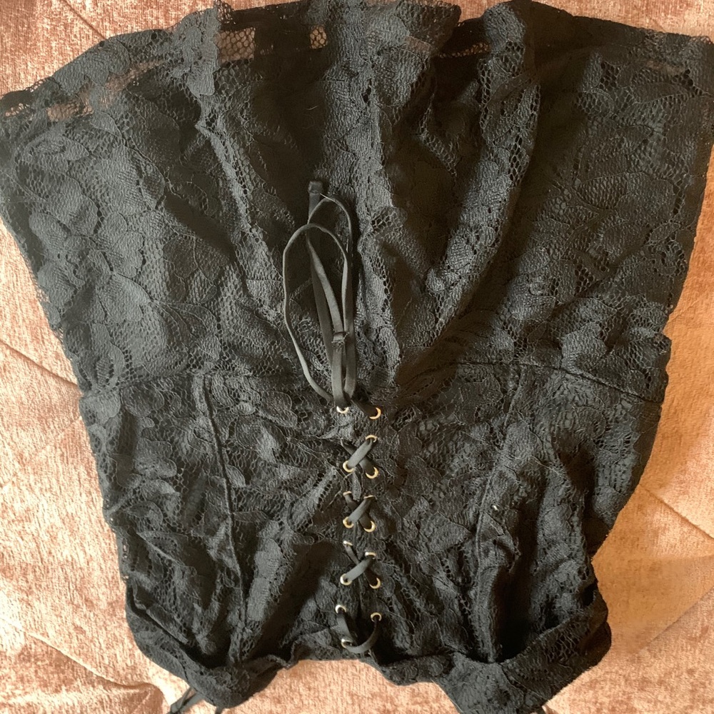Express lace top